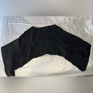 Elegant Black Textured Crop Top